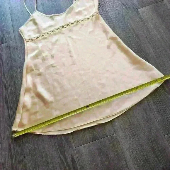 Vintage 90s classic  butter yellow silky mini slip dress - Picture 12 of 13